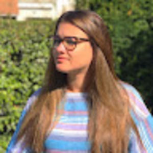 Meet your Posher, Alexia